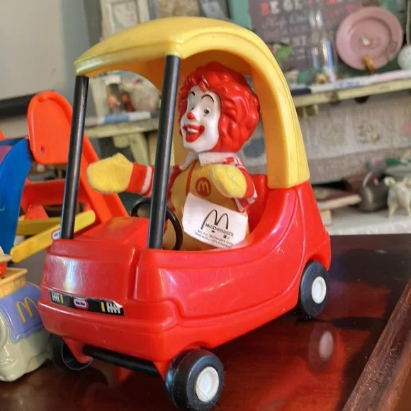 Lot of Vintage Toys - Picture 5 of 14